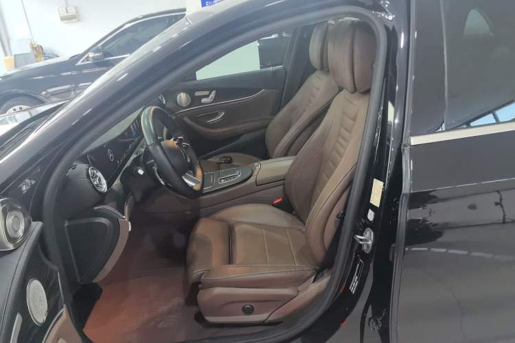 Used Mercedes-Benz E-Class 2022 Second Facelift E 300 L Sporty and Stylish Edition Left Front Seat