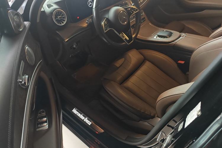 Used Mercedes-Benz E-Class 2022 Updated E 300 L Luxury Edition Left Front Seat