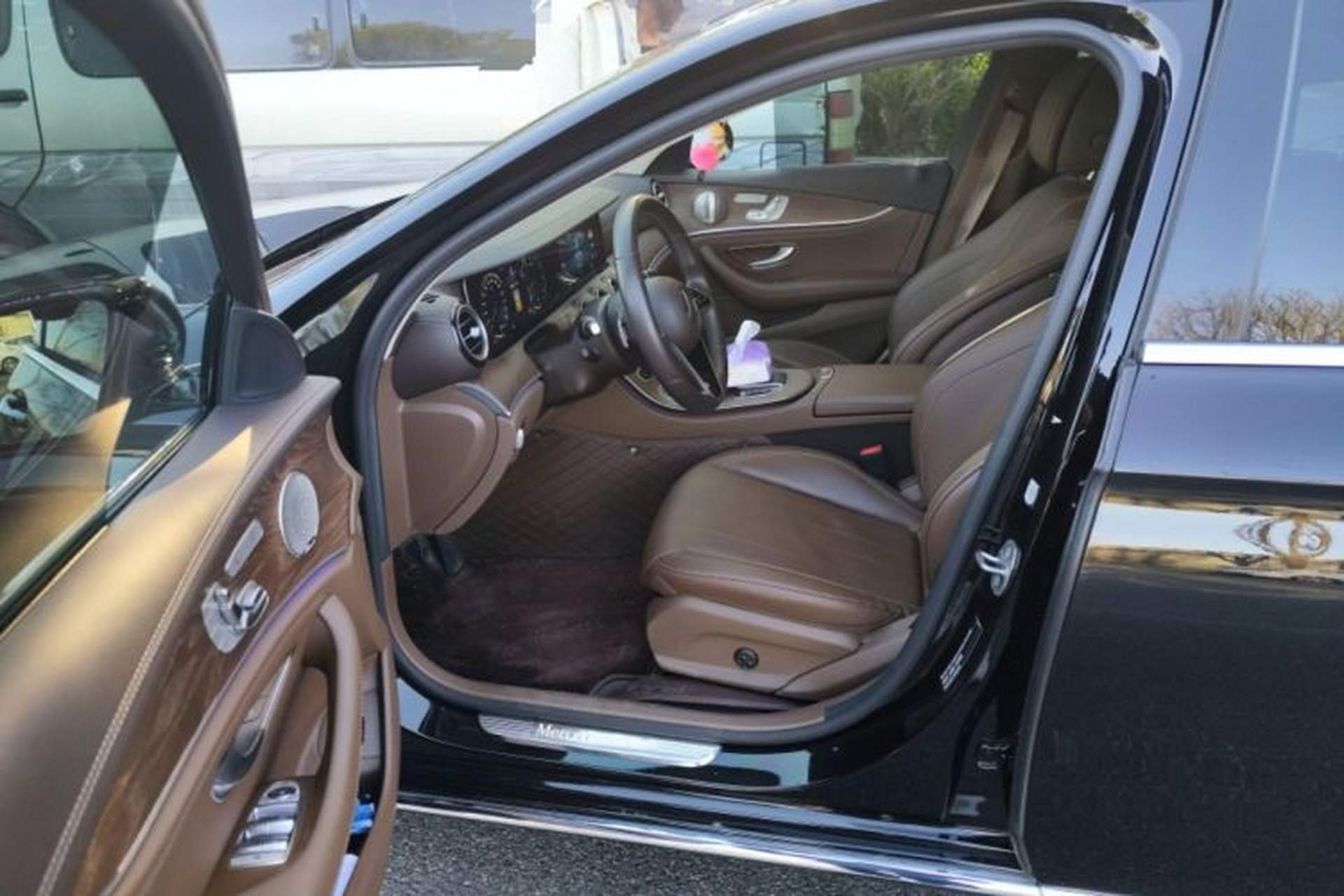 Used Mercedes-Benz E-Class 2022 E 300 L Luxury Model Left Front Seat