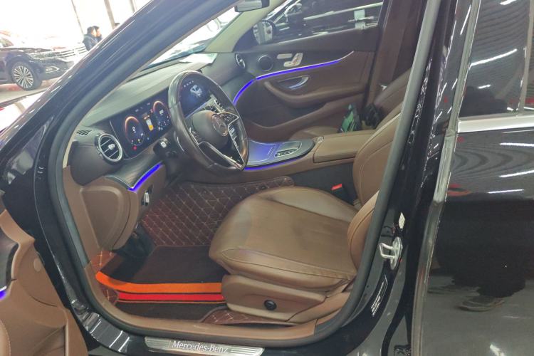 Used Mercedes-Benz E-Class 2022 Revised Version E 300 L Fashion Edition Left Front Seat