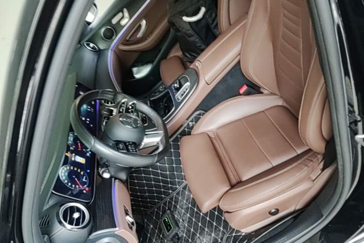 Used Mercedes-Benz E-Class 2022 Revised E 300 L Sporty and Stylish Edition Left Front Seat