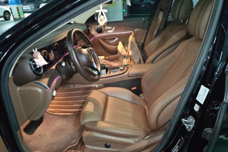 Used Mercedes-Benz E-Class 2022 Second Facelift E 300 L Fashion Edition Left Front Seat