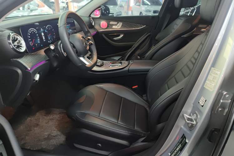 Used Mercedes-Benz E-Class 2022 Revised Version E 300 L Sport Luxury Edition Left Front Seat