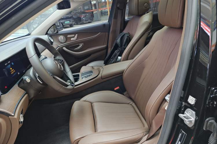 Used Mercedes-Benz E-Class 2022 Updated E 300 L Luxury Edition Left Front Seat