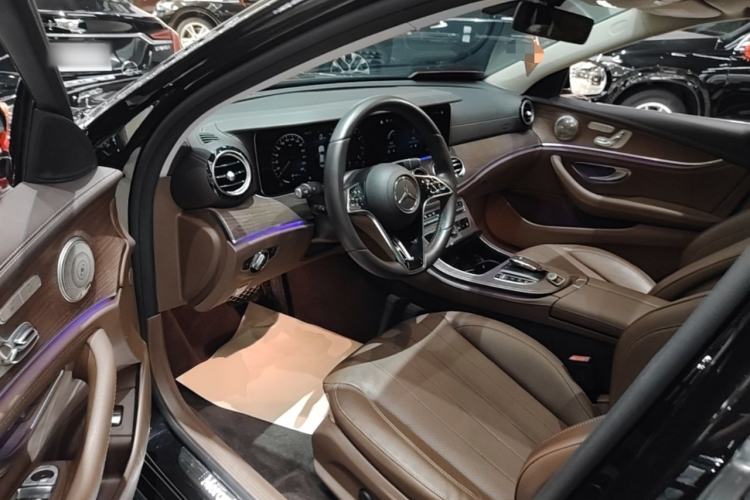 Used Mercedes-Benz E-Class 2022 Revised Version E 300 L Fashion Edition Left Front Seat
