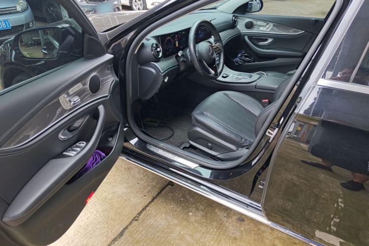 Used Mercedes-Benz E-Class 2022 Revised Version E 300 L Fashion Edition Left Front Seat