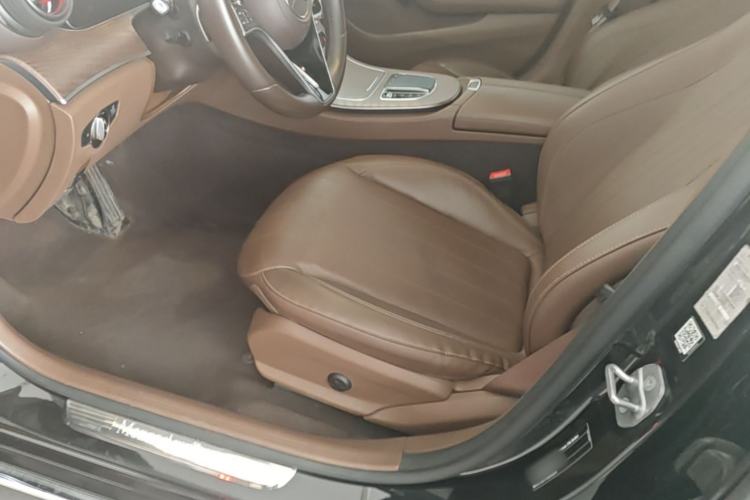 Used Mercedes-Benz E-Class 2022 Second Facelift E 300 L Luxury Edition Left Front Seat