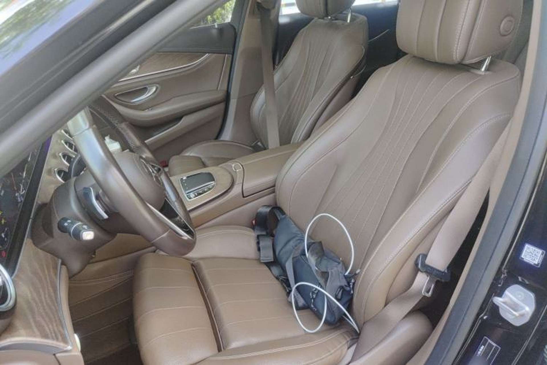 Used Mercedes-Benz E-Class 2022 Updated E 300 L Stylish Edition Left Front Seat