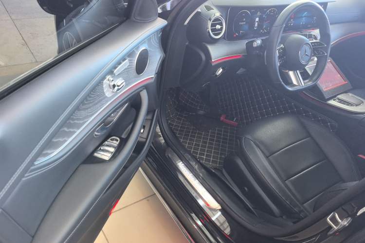 Used Mercedes-Benz E-Class 2022 Revised Version E 300 L Sporty and Stylish Edition Left Front Seat