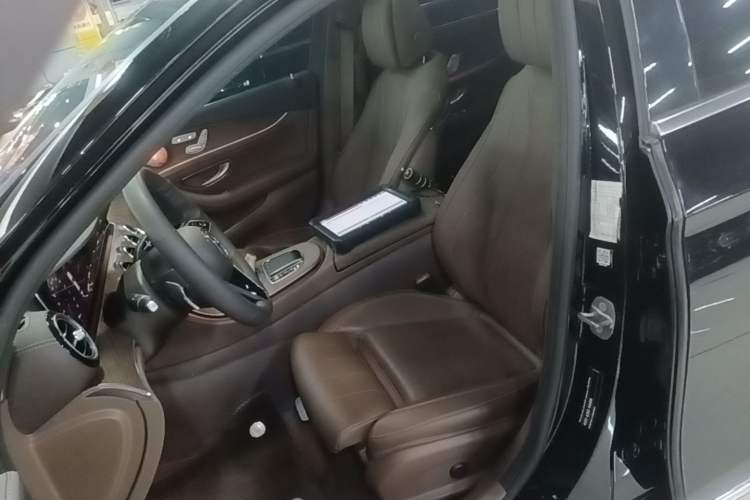Used Mercedes-Benz E-Class 2022 E 300 L Luxury Model Left Front Seat
