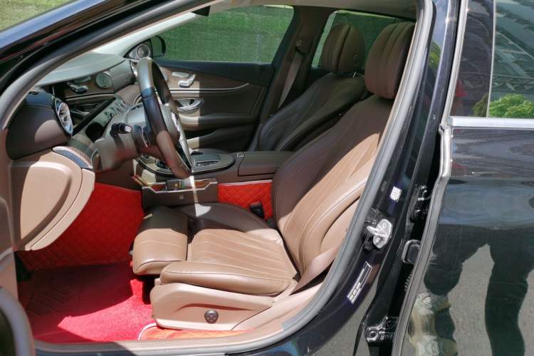 Used Mercedes-Benz E-Class 2022 Second Facelift E 300 L Luxury Edition Left Front Seat