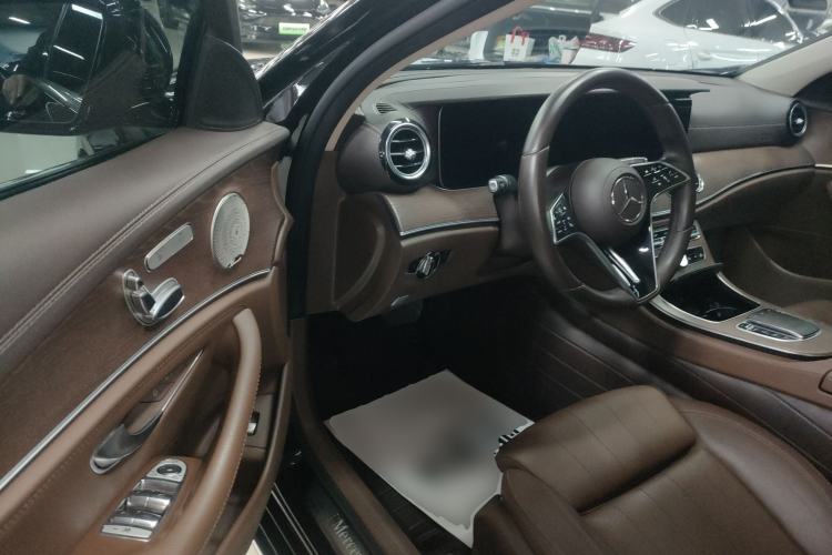 Used Mercedes-Benz E-Class 2022 Updated E 300 L Luxury Edition Left Front Seat
