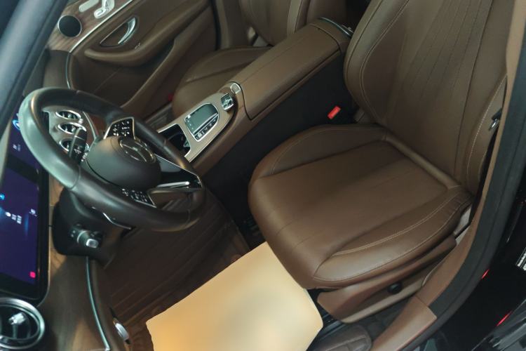 Used Mercedes-Benz E-Class 2022 Revised Version E 300 L Fashion Edition Left Front Seat