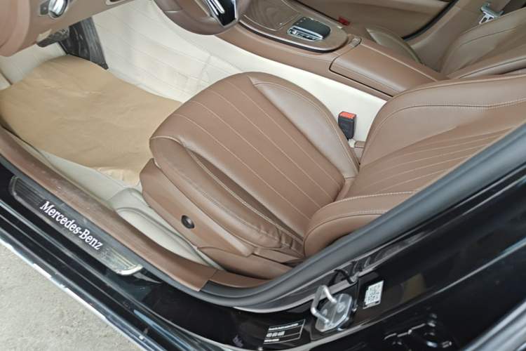 Used Mercedes-Benz E-Class 2022 Revised Version E 300 L Luxury Edition Left Front Seat
