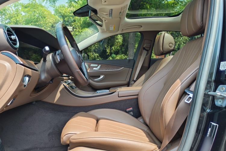 Used Mercedes-Benz E-Class 2022 Second Facelift E 300 L Luxury Edition Left Front Seat