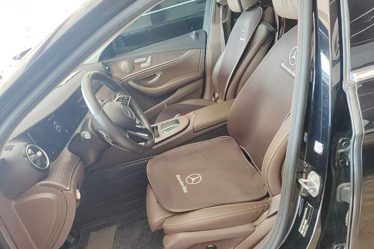 Used Mercedes-Benz E-Class 2022 Second Facelift E 300 L Luxury Edition Left Front Seat