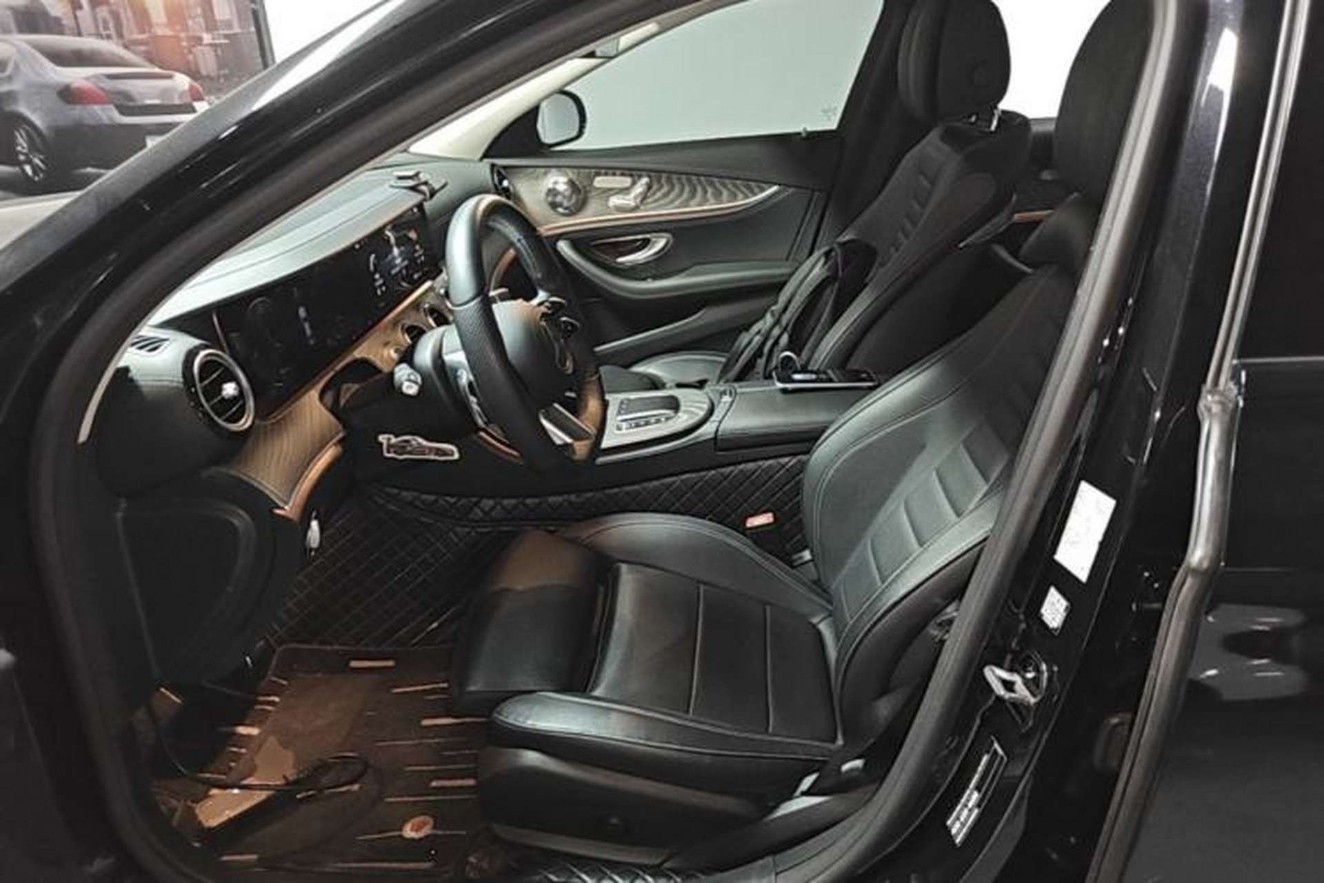 Used Mercedes-Benz E-Class 2022 Revised E 300 L Sporty and Stylish Edition Left Front Seat