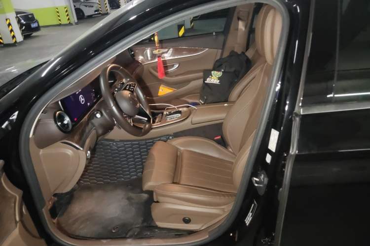 Used Mercedes-Benz E-Class 2022 Updated E 300 L Luxury Edition Left Front Seat
