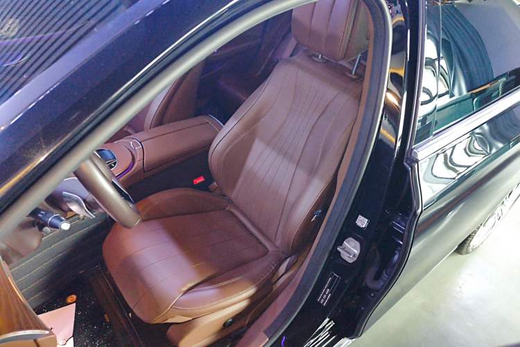 Used Mercedes-Benz E-Class 2022 E 300 L Luxury Model Left Front Seat