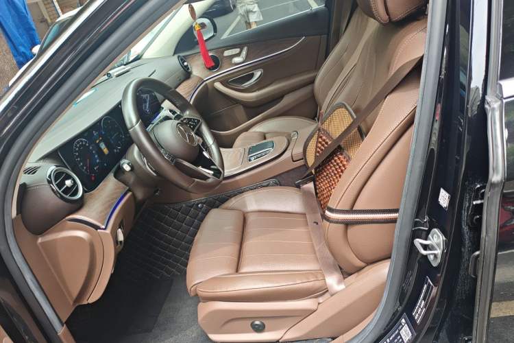 Used Mercedes-Benz E-Class 2022 Second Facelift E 300 L Fashion Edition Left Front Seat