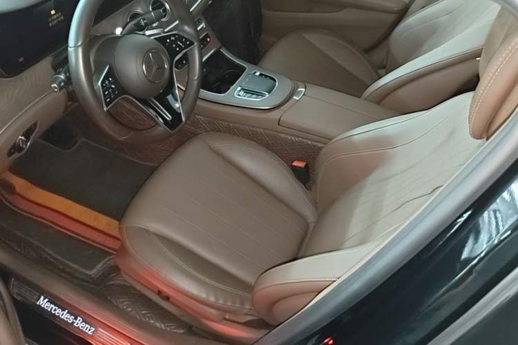 Used Mercedes-Benz E-Class 2022 Revised Version E 300 L Luxury Edition Left Front Seat