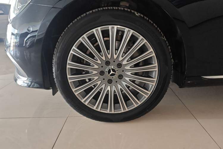 Used Mercedes-Benz E-Class 2022 Second Facelift E 300 L Fashion Edition Left Front Wheel Hub