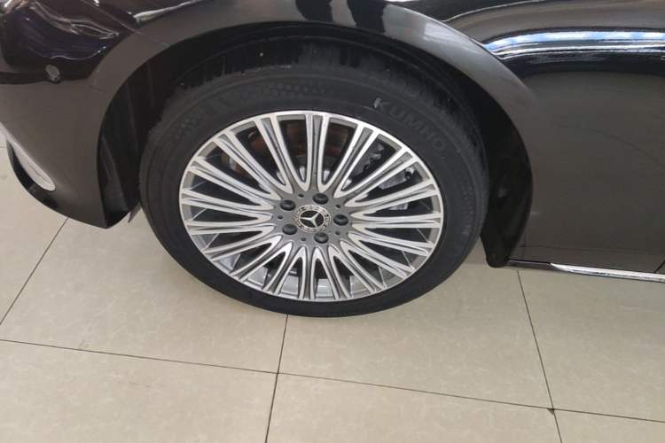 Used Mercedes-Benz E-Class 2022 Revised Version E 300 L Luxury Edition Left Front Wheel Hub