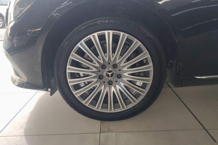 Used Mercedes-Benz E-Class 2022 Second Facelift E 300 L Fashion Edition Left Front Wheel Hub
