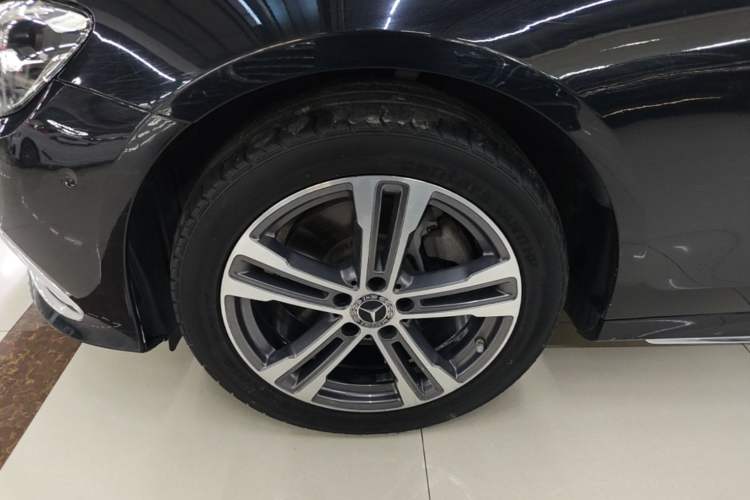 Used Mercedes-Benz E-Class 2022 Second Facelift E 260 L Sport Edition Left Front Wheel Hub