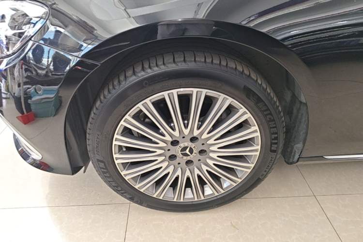Used Mercedes-Benz E-Class 2022 E 300 L Stylish Model Left Front Wheel Hub