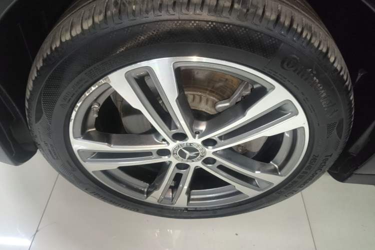 Used Mercedes-Benz E-Class 2022 E 260 L Sport Edition Left Front Wheel Hub
