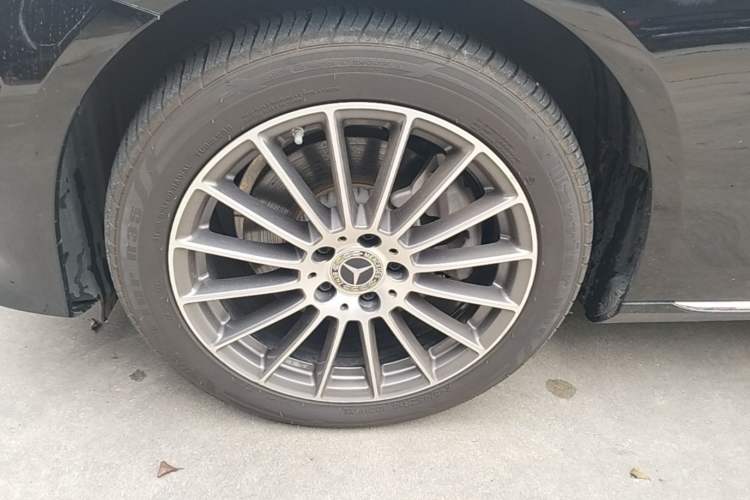 Used Mercedes-Benz E-Class 2022 E 260 L Left Front Wheel Hub