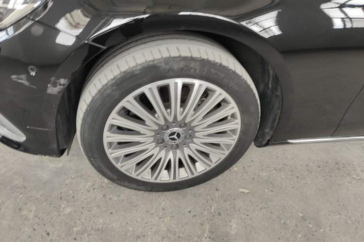 Used Mercedes-Benz E-Class 2022 Revised Version E 300 L Fashion Edition Left Front Wheel Hub