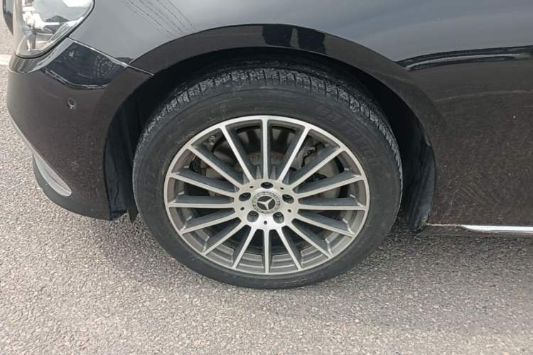 Used Mercedes-Benz E-Class 2022 Updated E 260 L Left Front Wheel Hub