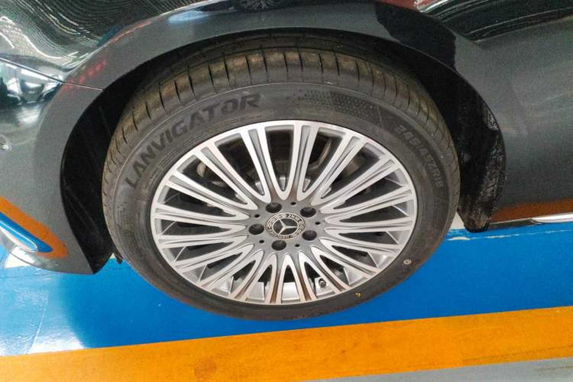 Used Mercedes-Benz E-Class 2022 Second Facelift E 300 L Fashion Edition Left Front Wheel Hub