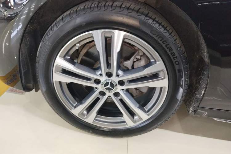 Used Mercedes-Benz E-Class 2022 E 260 L Sport Edition Left Front Wheel Hub