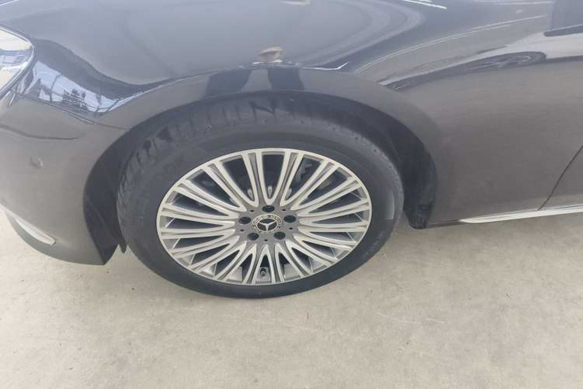 Used Mercedes-Benz E-Class 2022 E 300 L Luxury Model Left Front Wheel Hub