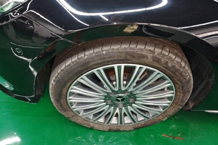 Used Mercedes-Benz E-Class 2022 Revised Version E 300 L Luxury Edition Left Front Wheel Hub