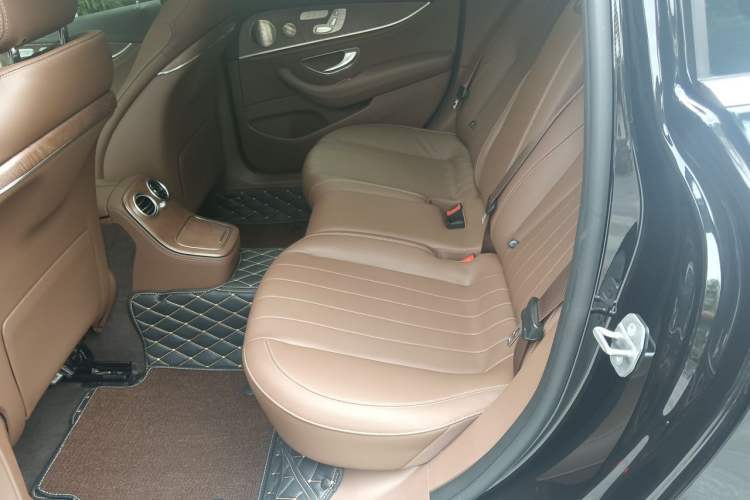Used Mercedes-Benz E-Class 2022 E 300 L Luxury Model Left Rear Seat