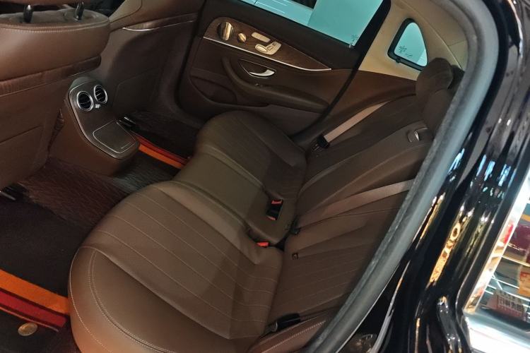 Used Mercedes-Benz E-Class 2022 Updated E 300 L Luxury Edition Left Rear Seat
