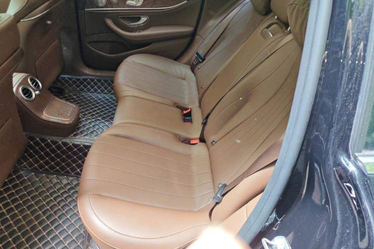 Used Mercedes-Benz E-Class 2022 E 300 L Luxury Model Left Rear Seat