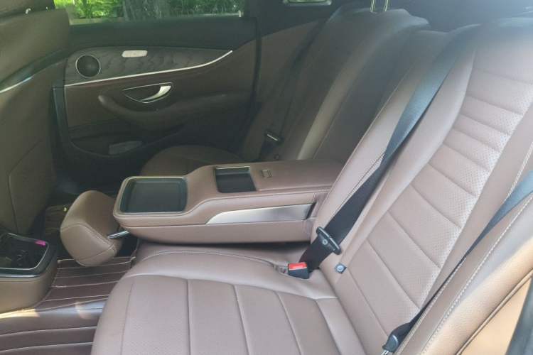 Used Mercedes-Benz E-Class 2022 Revised E 300 L Sporty and Stylish Edition Left Rear Seat