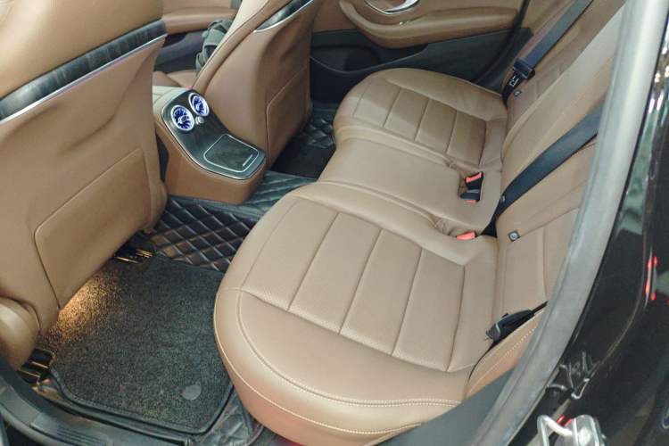 Used Mercedes-Benz E-Class 2022 Revised E 300 L Sport Luxury Edition Left Rear Seat