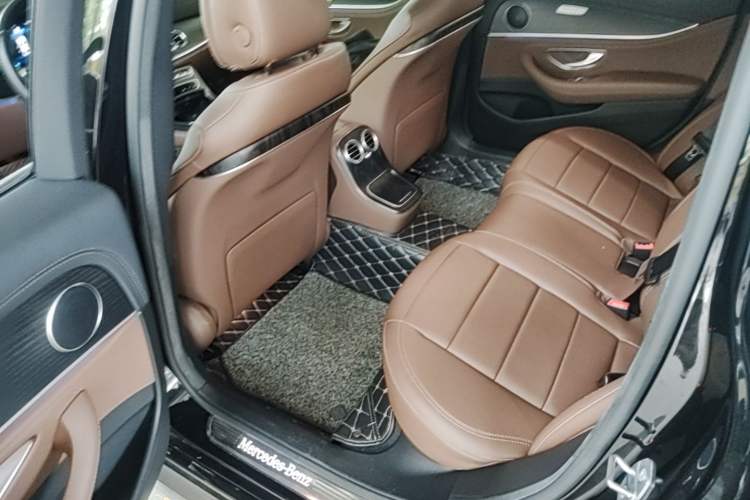 Used Mercedes-Benz E-Class 2022 Revised E 300 L Sporty and Stylish Edition Left Rear Seat