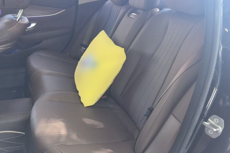 Used Mercedes-Benz E-Class 2022 Revised Version E 300 L Fashion Edition Left Rear Seat