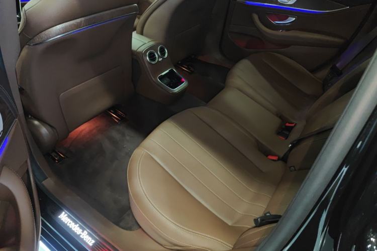 Used Mercedes-Benz E-Class 2022 Second Facelift E 300 L Luxury Edition Left Rear Seat