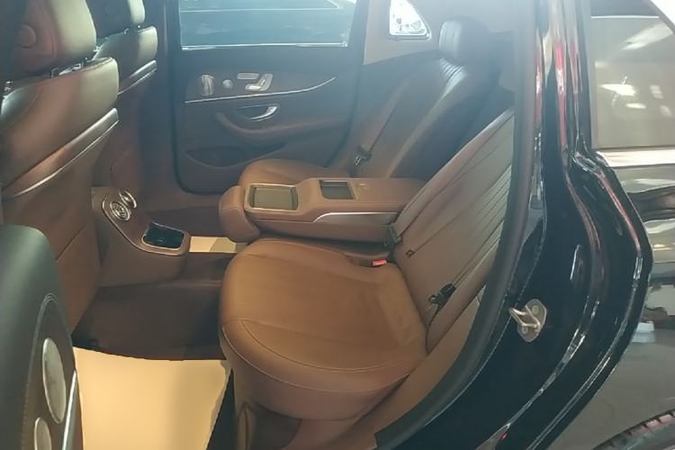Used Mercedes-Benz E-Class 2022 Second Facelift E 300 L Luxury Edition Left Rear Seat
