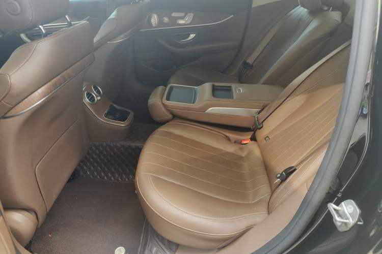 Used Mercedes-Benz E-Class 2022 Revised E 300 L Sport Luxury Edition Left Rear Seat