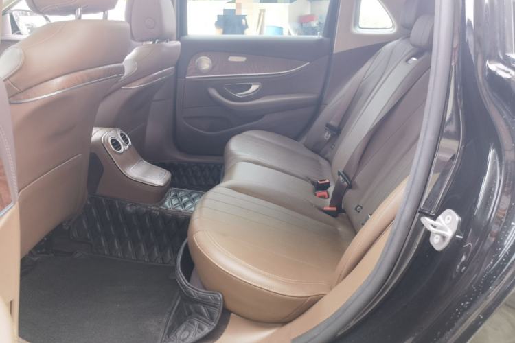 Used Mercedes-Benz E-Class 2022 Updated E 260 L Left Rear Seat