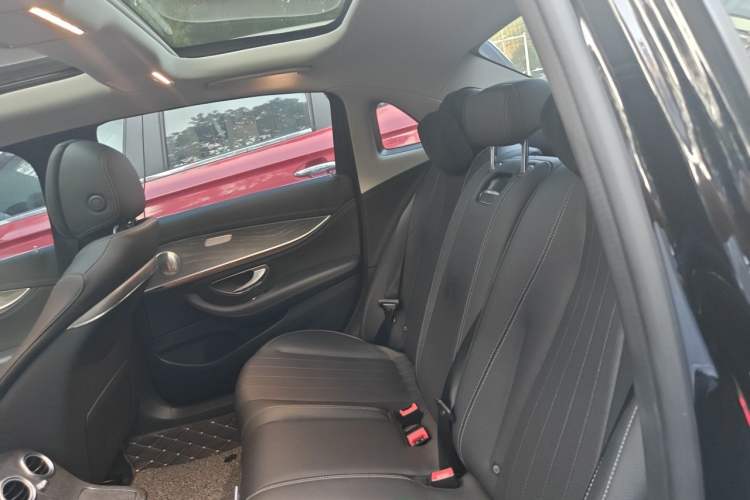 Used Mercedes-Benz E-Class 2022 E 260 L Left Rear Seat